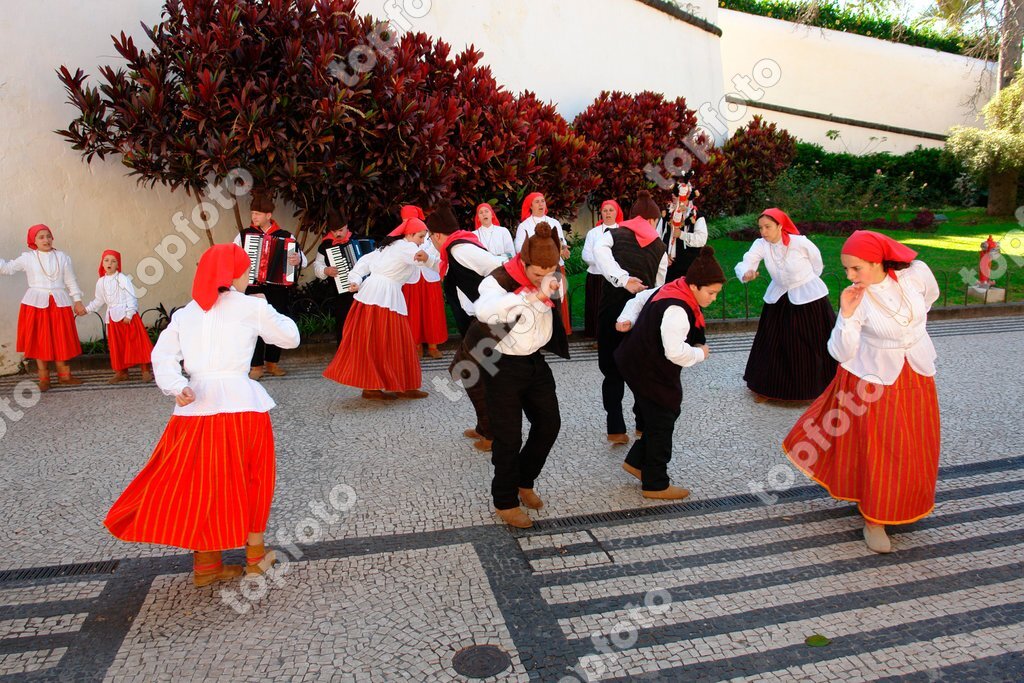 Portugal Madeira Funchal Islanders In Traditional Garb Of A Campan Rio