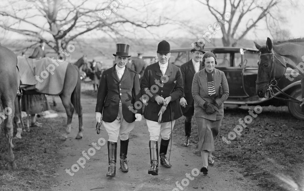 Meet of the Burton Hunt at Panton Monastery School . Major Pidcock