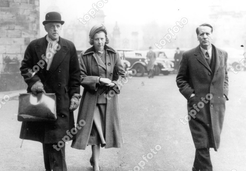 The Earl of Airlie arriving with the Duke and Duchess of Hamilton - TopFoto