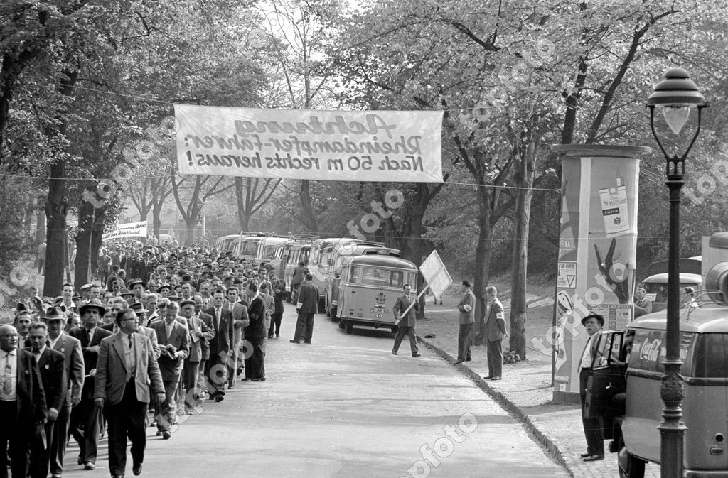 At the miners' protest of 1959, more than 60,000 members of IG Bergbau ...