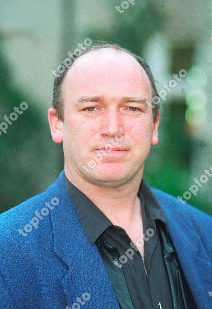 TIM WOODWARD Actor. Born London. (Stars in the BBC TV drama "Go Back Out") Universal Pictorial Press Photo UIW 009386/A-12 20.04.1995 Local Caption *** - TopFoto