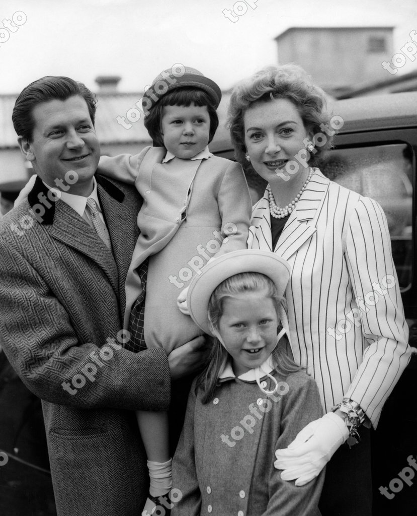 Deborah Kerr With Husband Anthony Bartley And Their Daughters Melanie Jane Foreground And