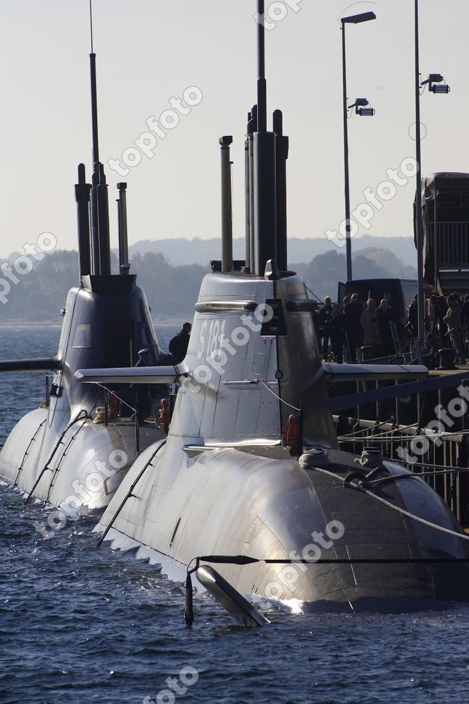 19 10 05 Eckernfoerde Schleswig Holstein Deu Germany U 31 And U 32 First Fuel Cell Propelled Submarines Germany German Ships Boats Submarines Submarine Boats Subs U31 U 32 Underwater Undersea Water Sea