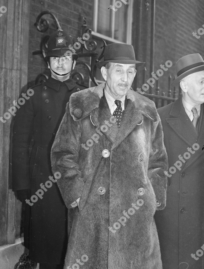 NORTHERN IRELAND PREMIER AND MR ATTLEE IN EIRE REPUBLIC